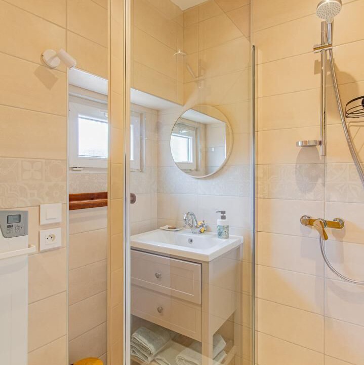 Photo of Bathroom in Chapaize