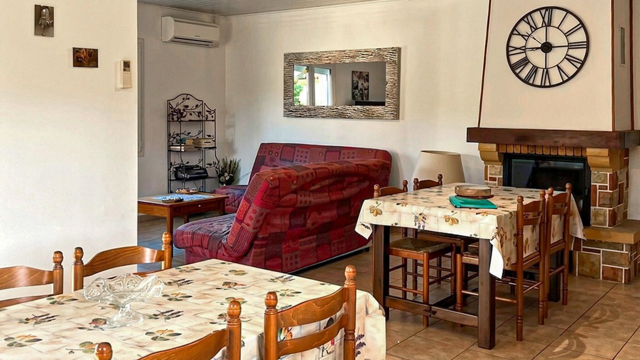 Photo of Bedroom in Sampzon