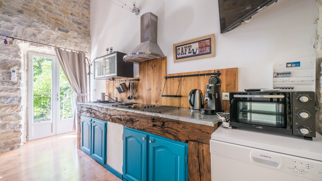 Photo of Kitchen in Saint-Alban-sous-Sampzon