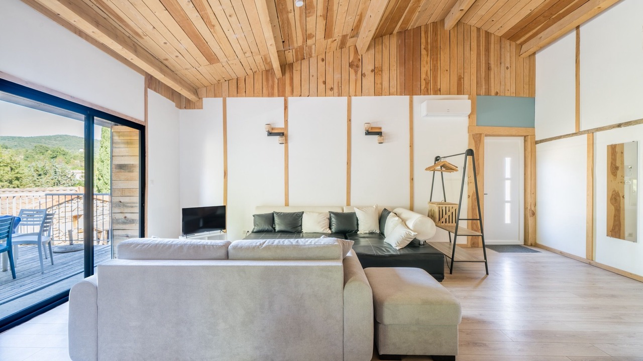 Photo of Livingroom in Saint-Alban-sous-Sampzon