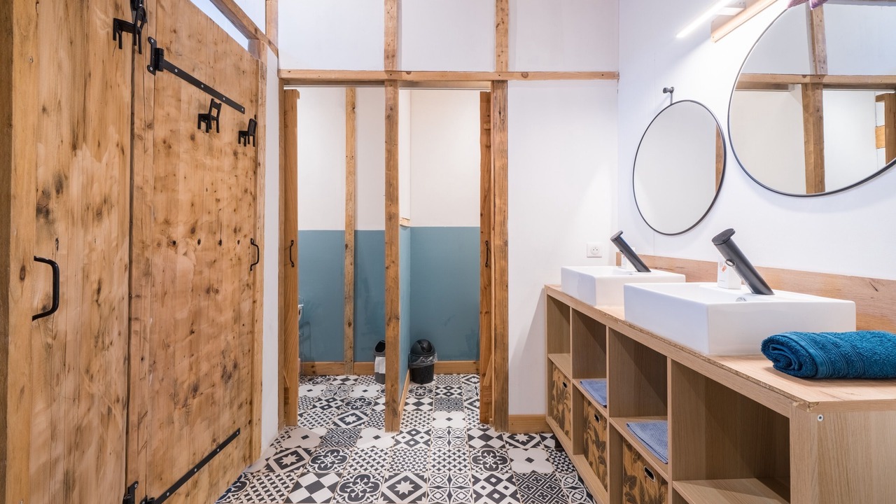 Photo of Bathroom in Saint-Alban-sous-Sampzon