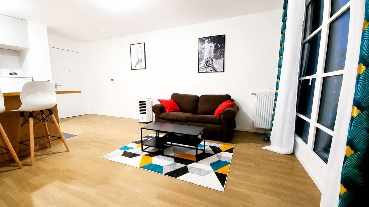 Photo of Livingroom in Clamart