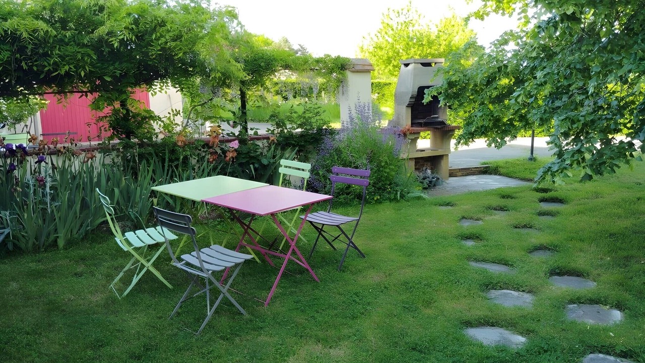 Photo of Outdoor in Saint-Pourcain-sur-Besbre