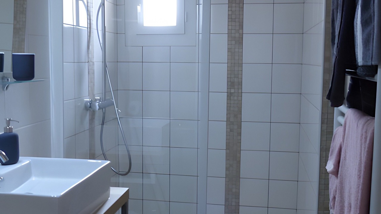 Photo of Bathroom in Saint-Pourcain-sur-Besbre