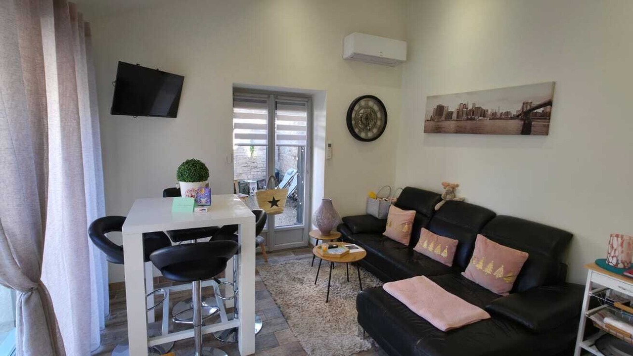 Photo of Livingroom in Mellecey