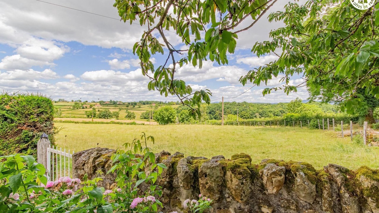 Photo of Outdoor in Saint-Christophe-en-Brionnais