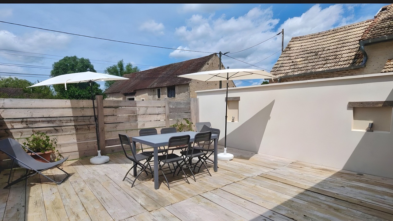 Photo of Outdoor in Villy-le-Brule