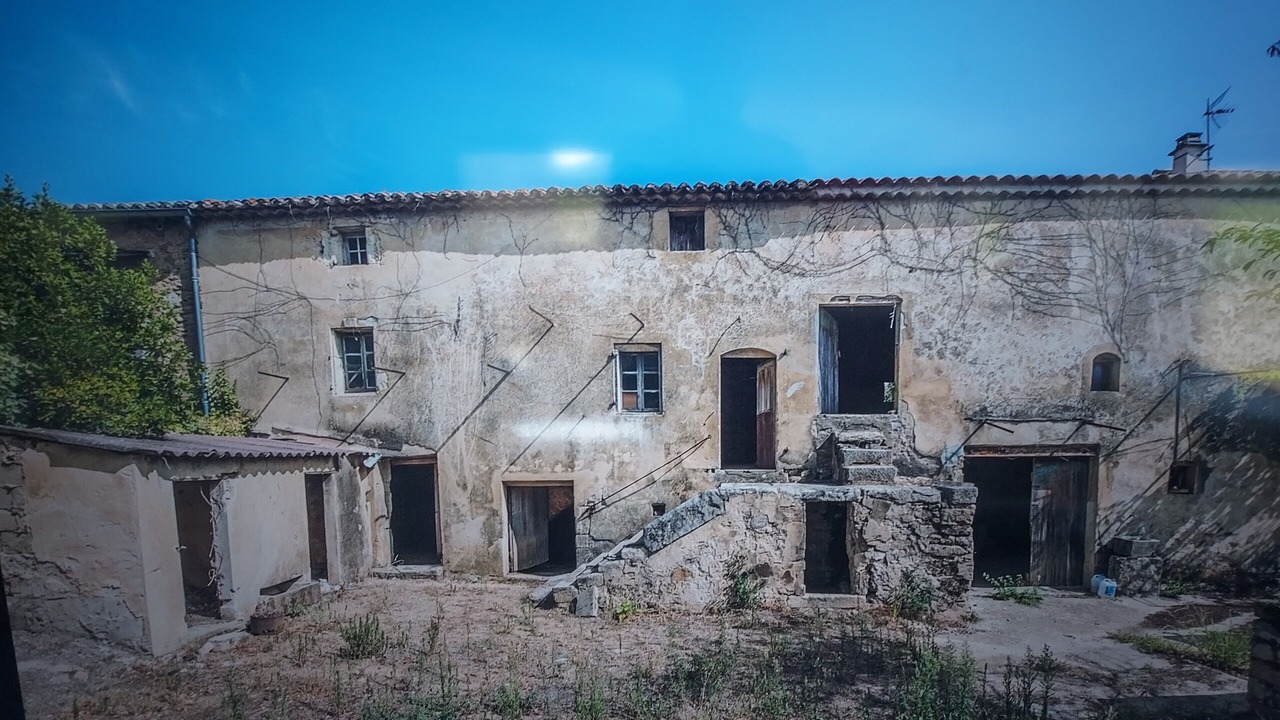 Photo of Outdoor in Suze-la-Rousse