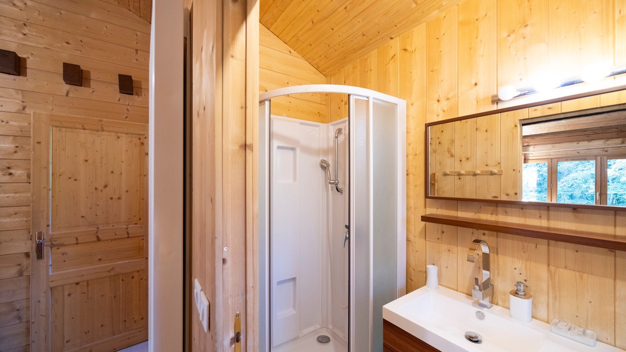 Photo of Bathroom in Montcel