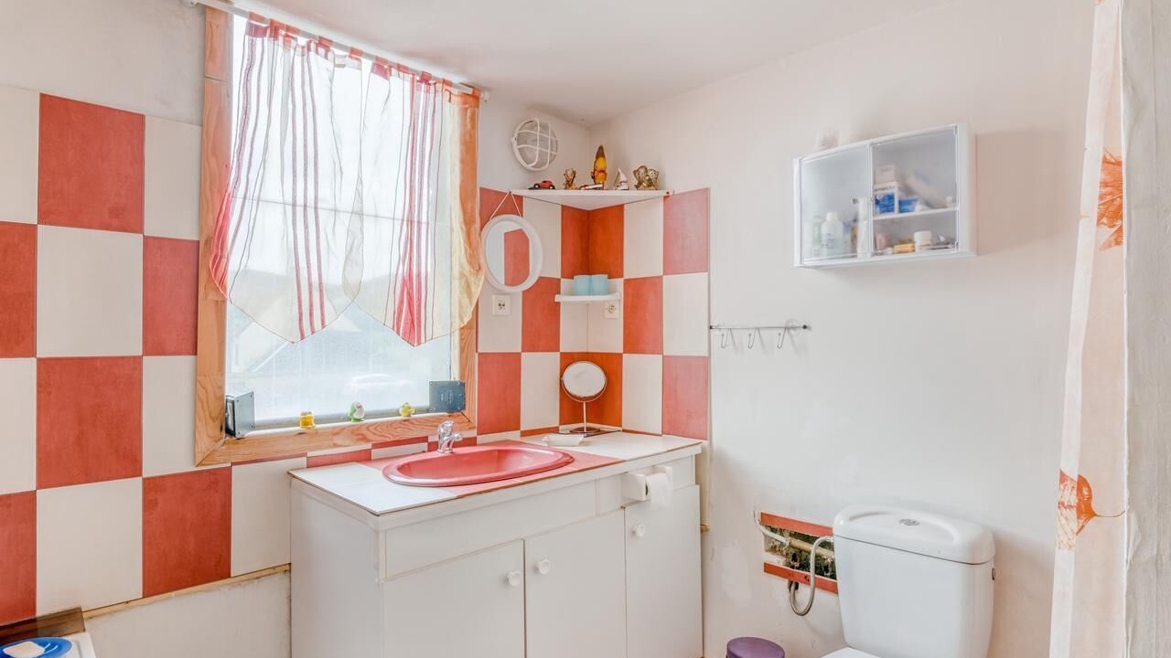 Photo of Bathroom in Sommant