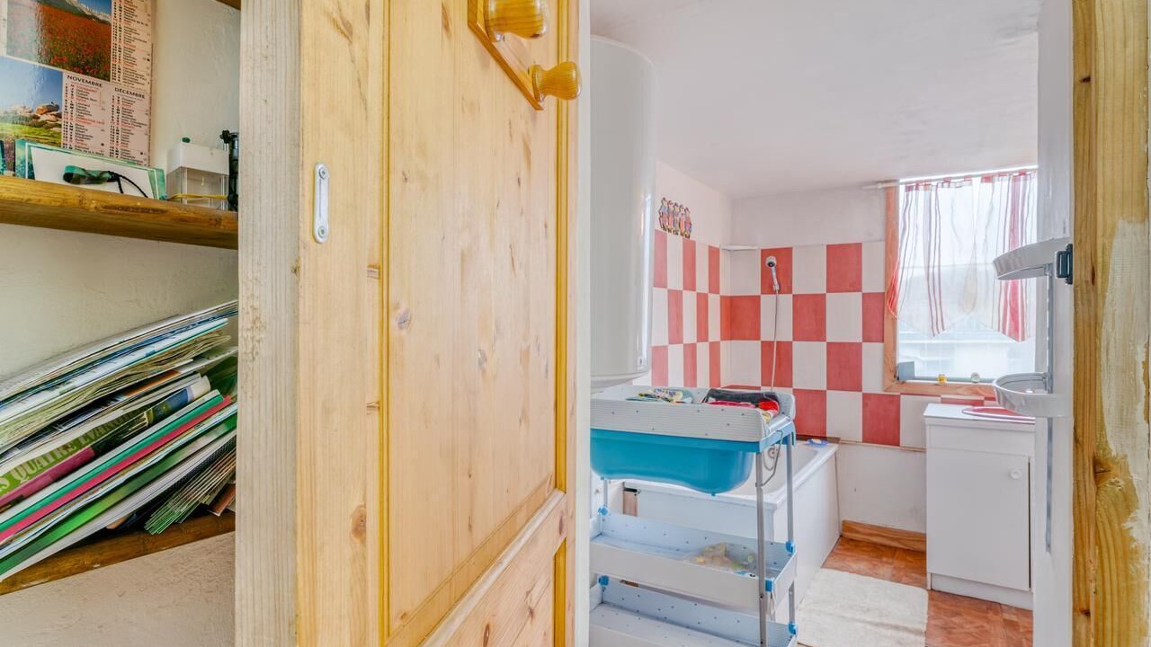 Photo of Bathroom in Sommant