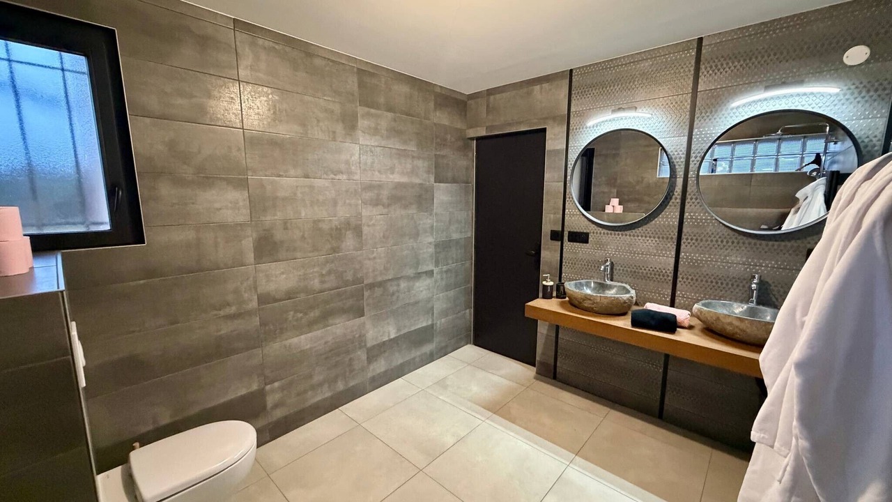 Photo of Bathroom in Champdray