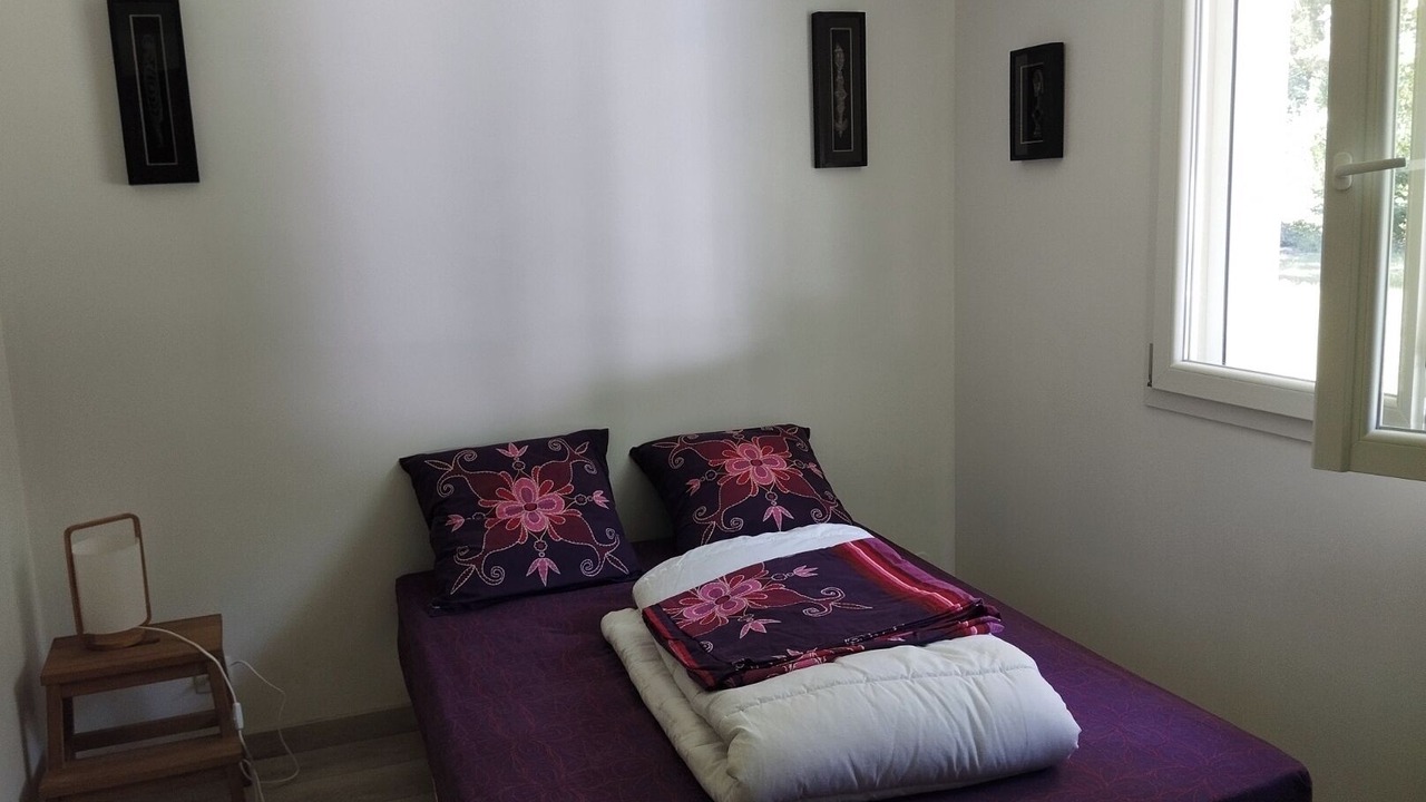 Photo of Bedroom in Commenailles
