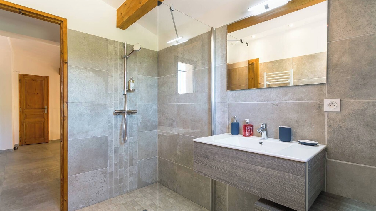 Photo of Bathroom in Vaison-la-Romaine