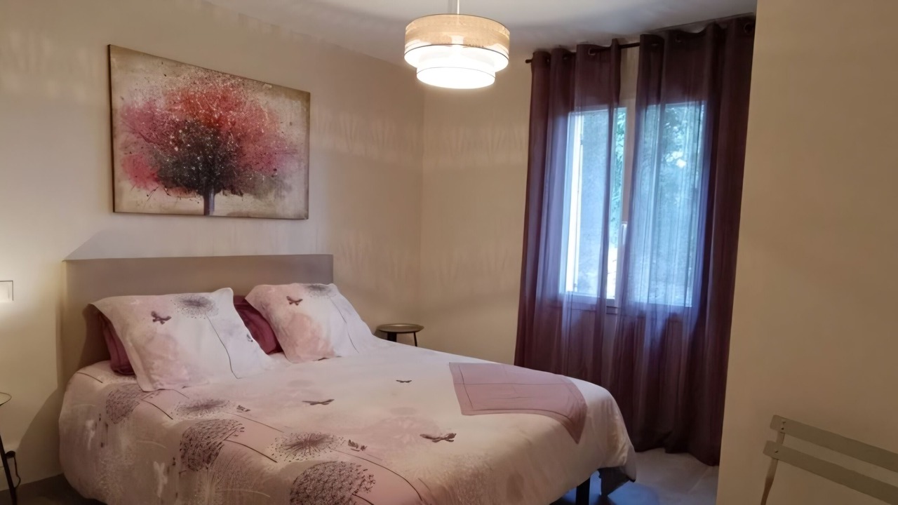 Photo of Bedroom in Chantemerle-les-Grignan