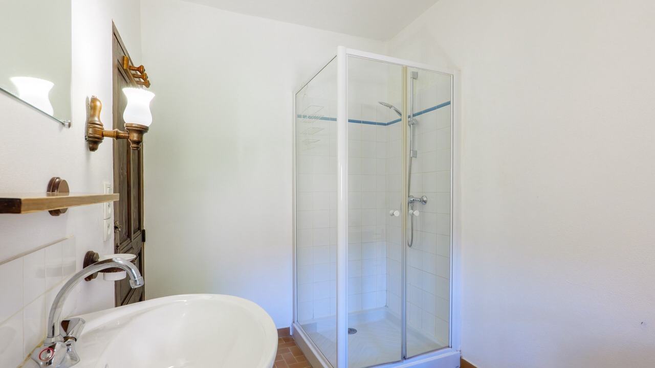 Photo of Bathroom in Aigueze