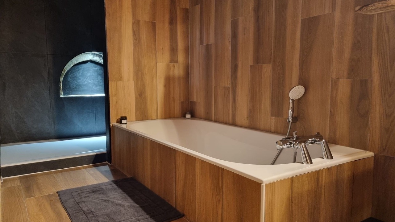 Photo of Bathroom in Begnecourt