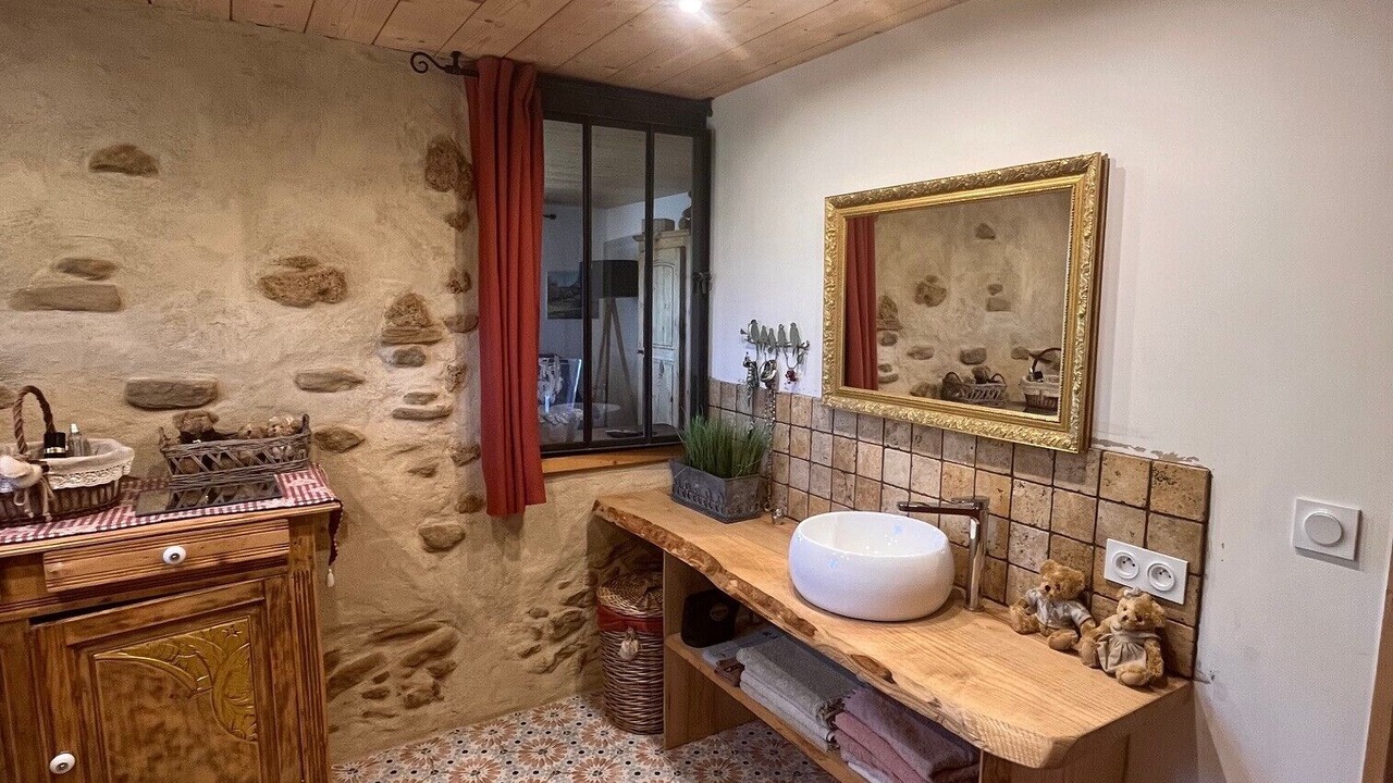 Photo of Bathroom in Murinais