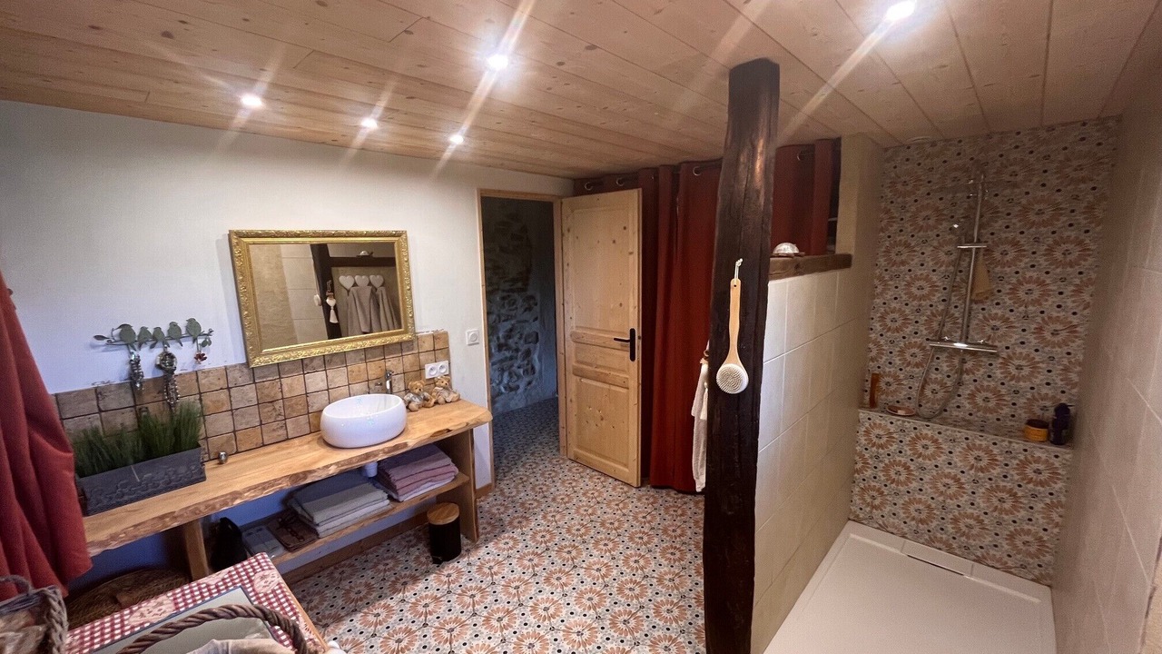 Photo of Bathroom in Murinais