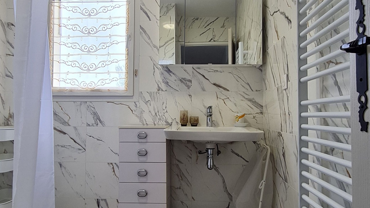 Photo of Bathroom in Velaine-en-Haye