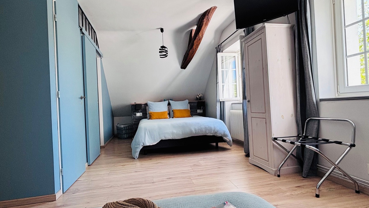 Photo of Bedroom in Gilly-les-Citeaux