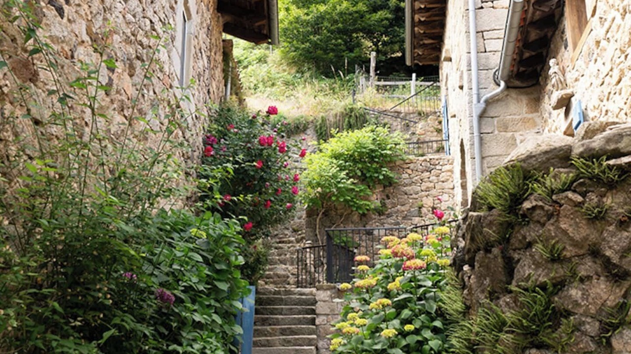 Photo of Outdoor in Ajoux