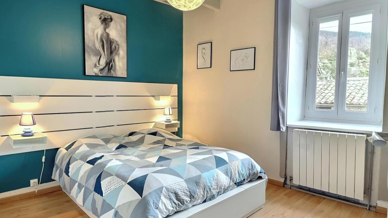 Photo of Bedroom in Labastide-sur-Besorgues