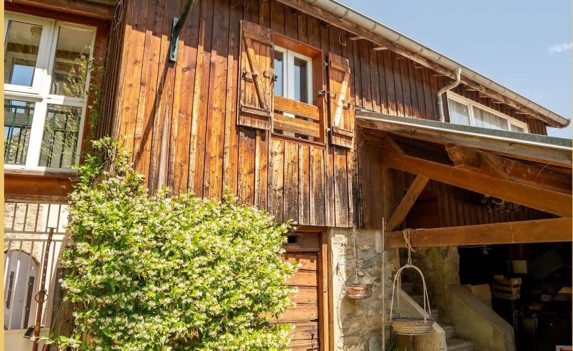 Photo of Outdoor in Corzent