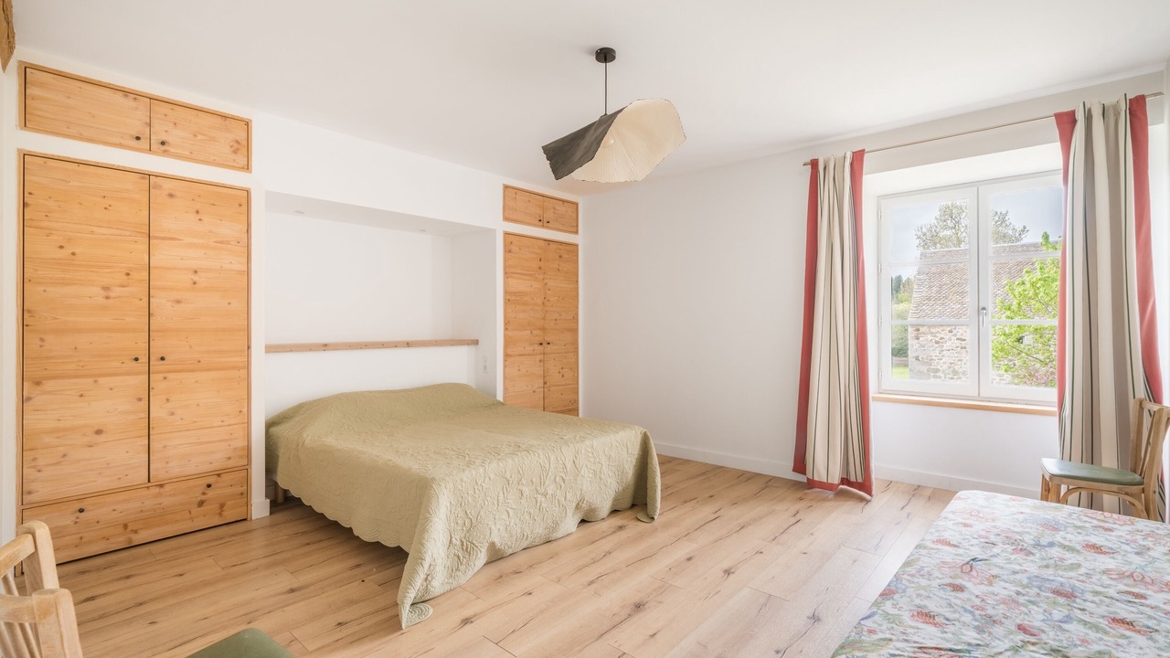 Photo of Bedroom in Prinsuejols