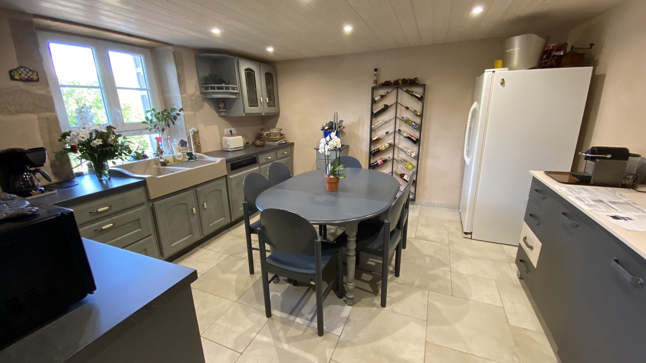 Photo of Kitchen in La Lanterne-et-les-Armonts