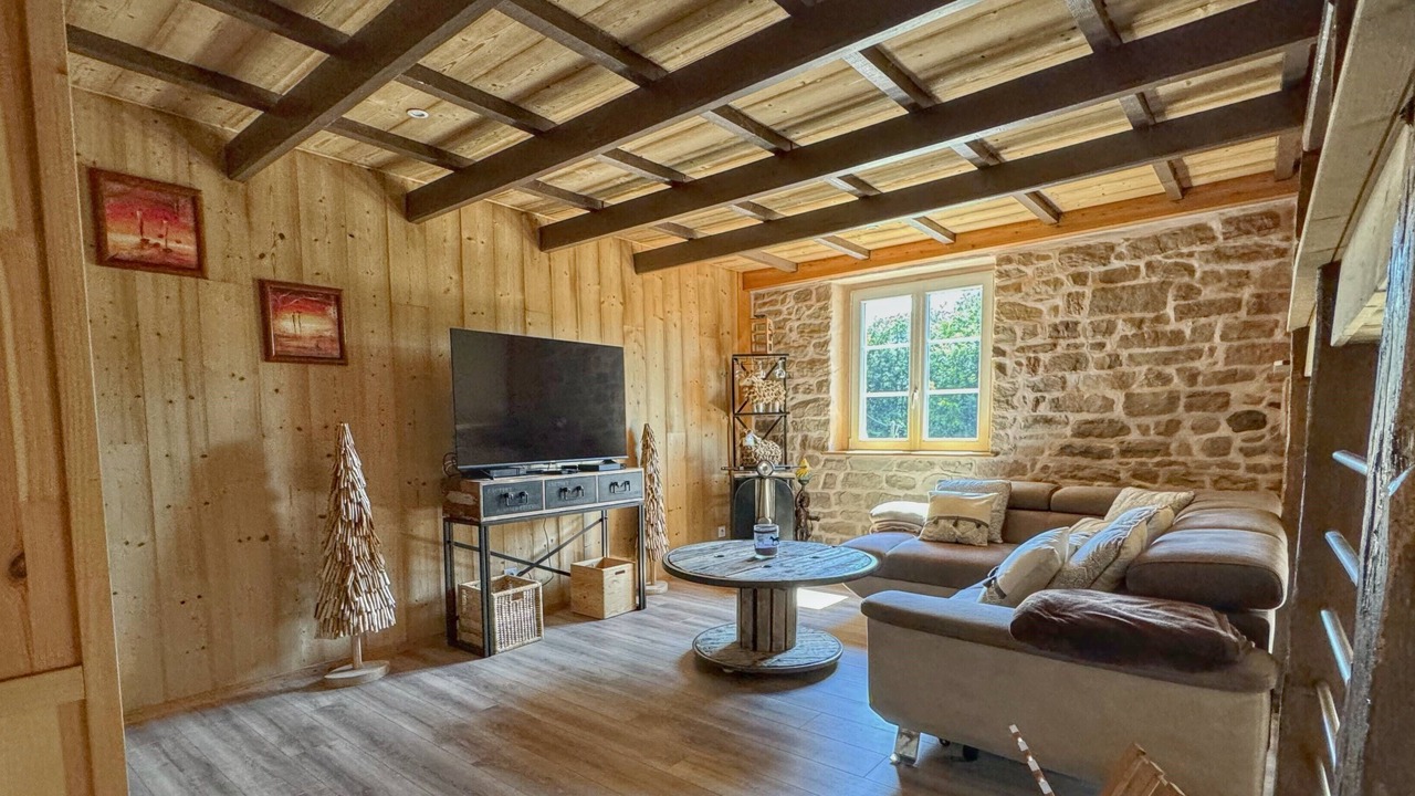 Photo of Livingroom in La Lanterne-et-les-Armonts