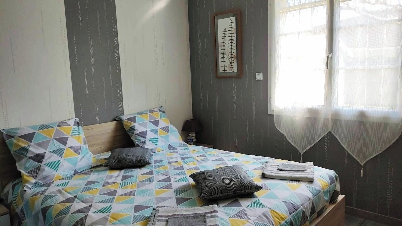 Photo of Bedroom in Sassenay