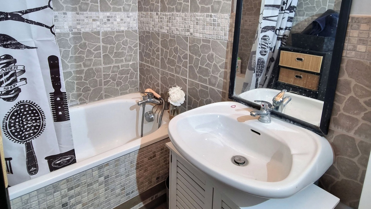 Photo of Bathroom in Saint-Laurent-du-Pape