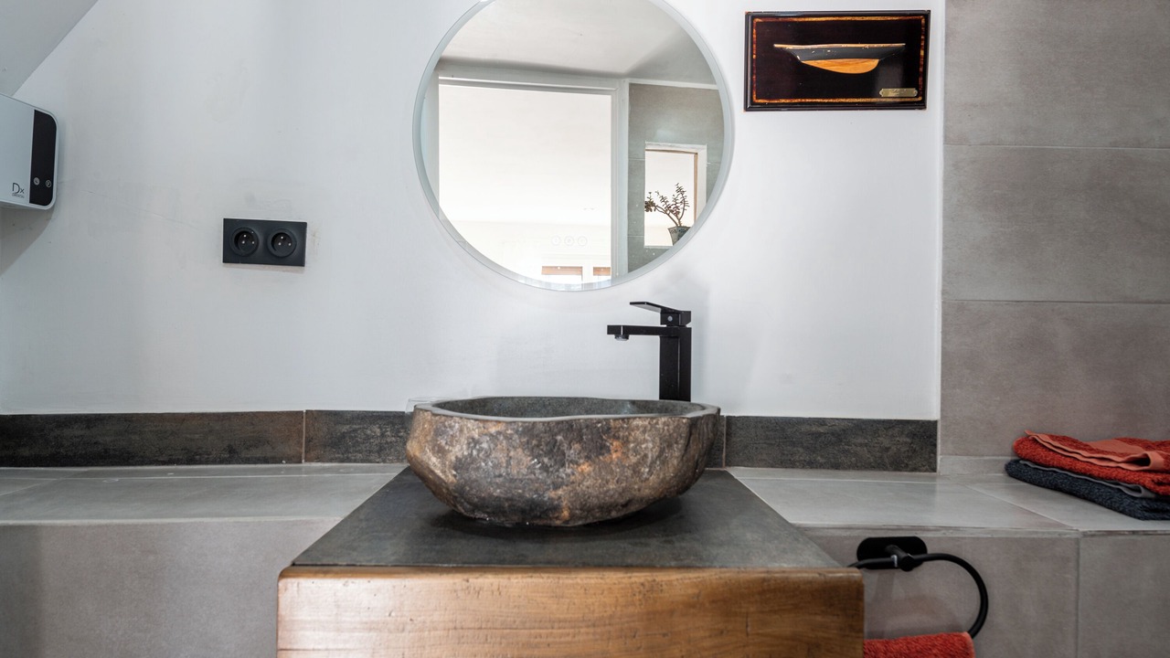 Photo of Bathroom in Navette