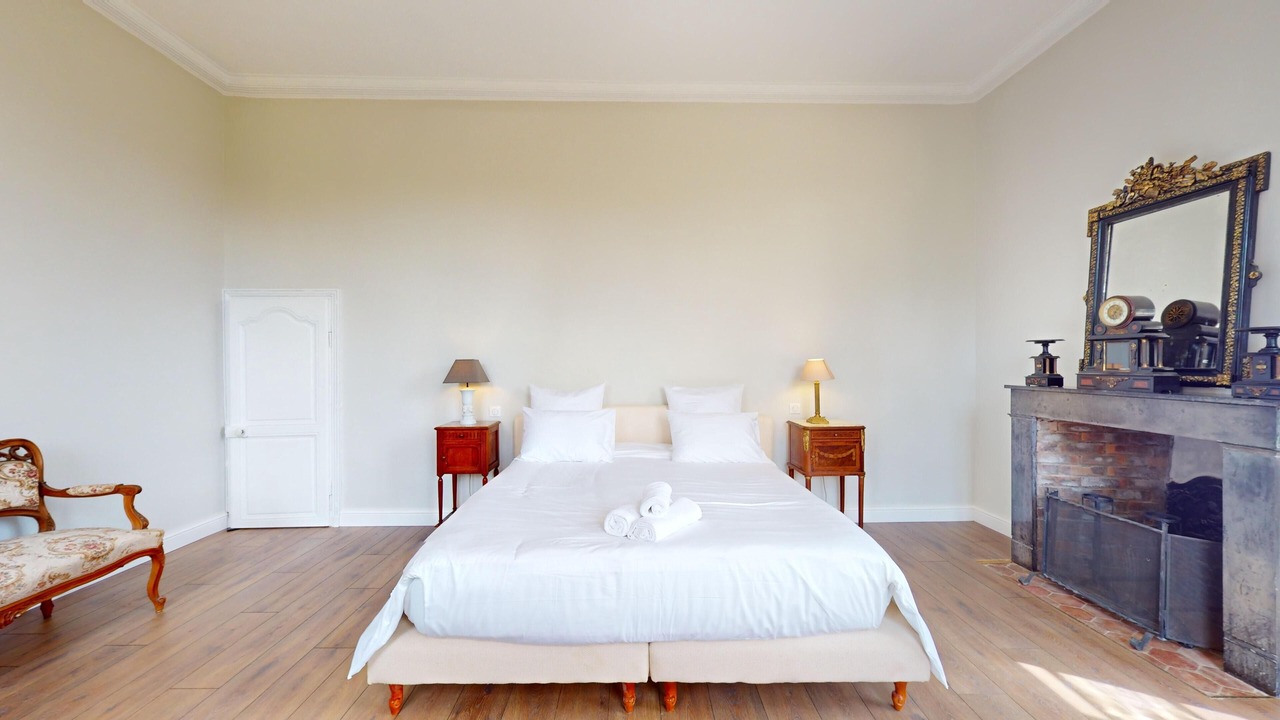 Photo of Bedroom in Mailly-le-Chateau