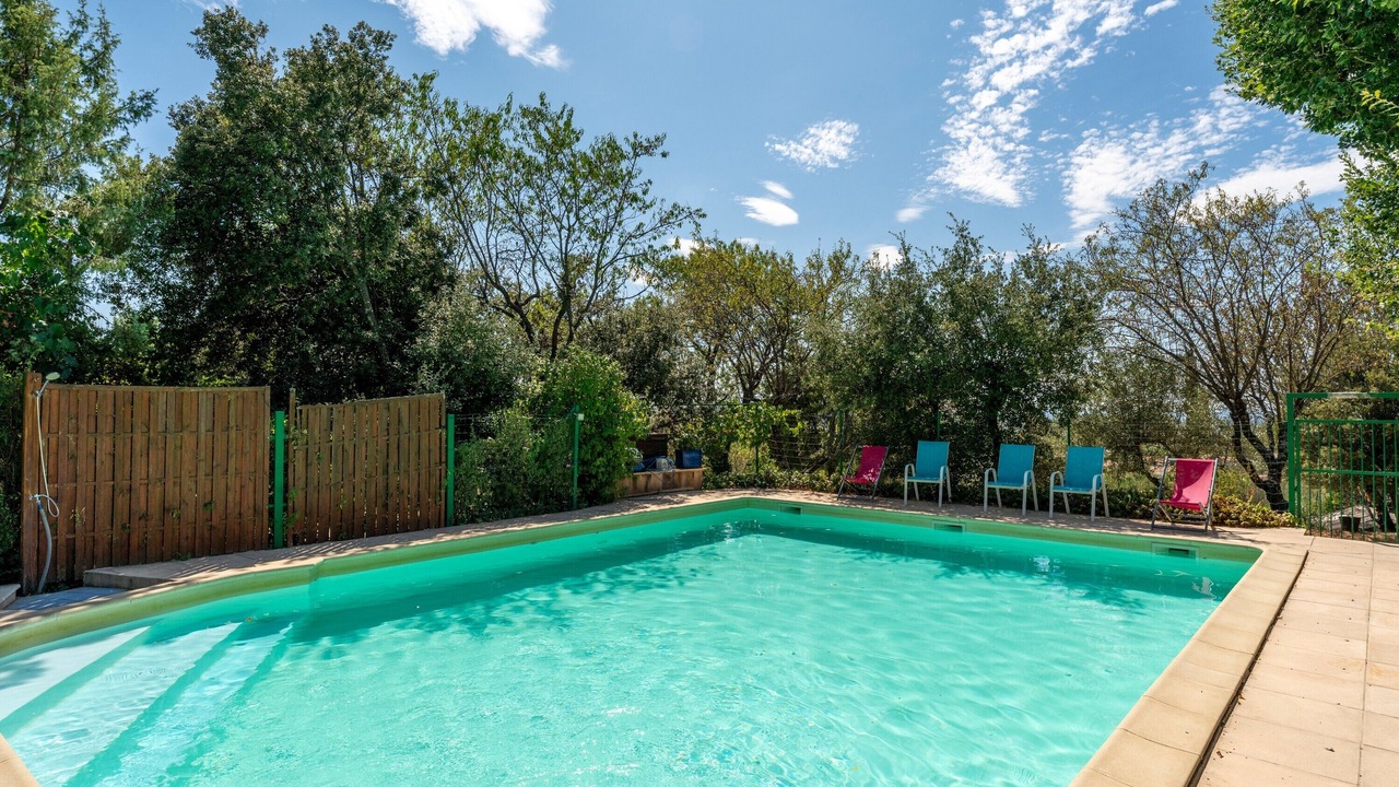 Photo of Outdoor in Saint-Pierre-de-Vassols