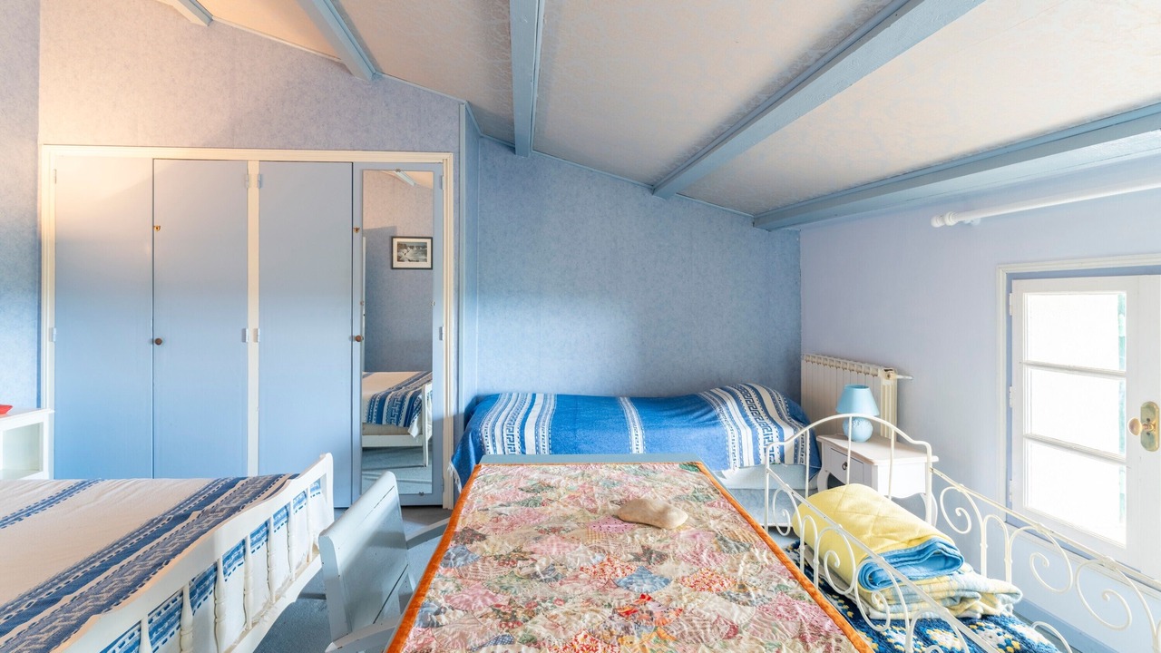 Photo of Bedroom in Saint-Pierre-de-Vassols
