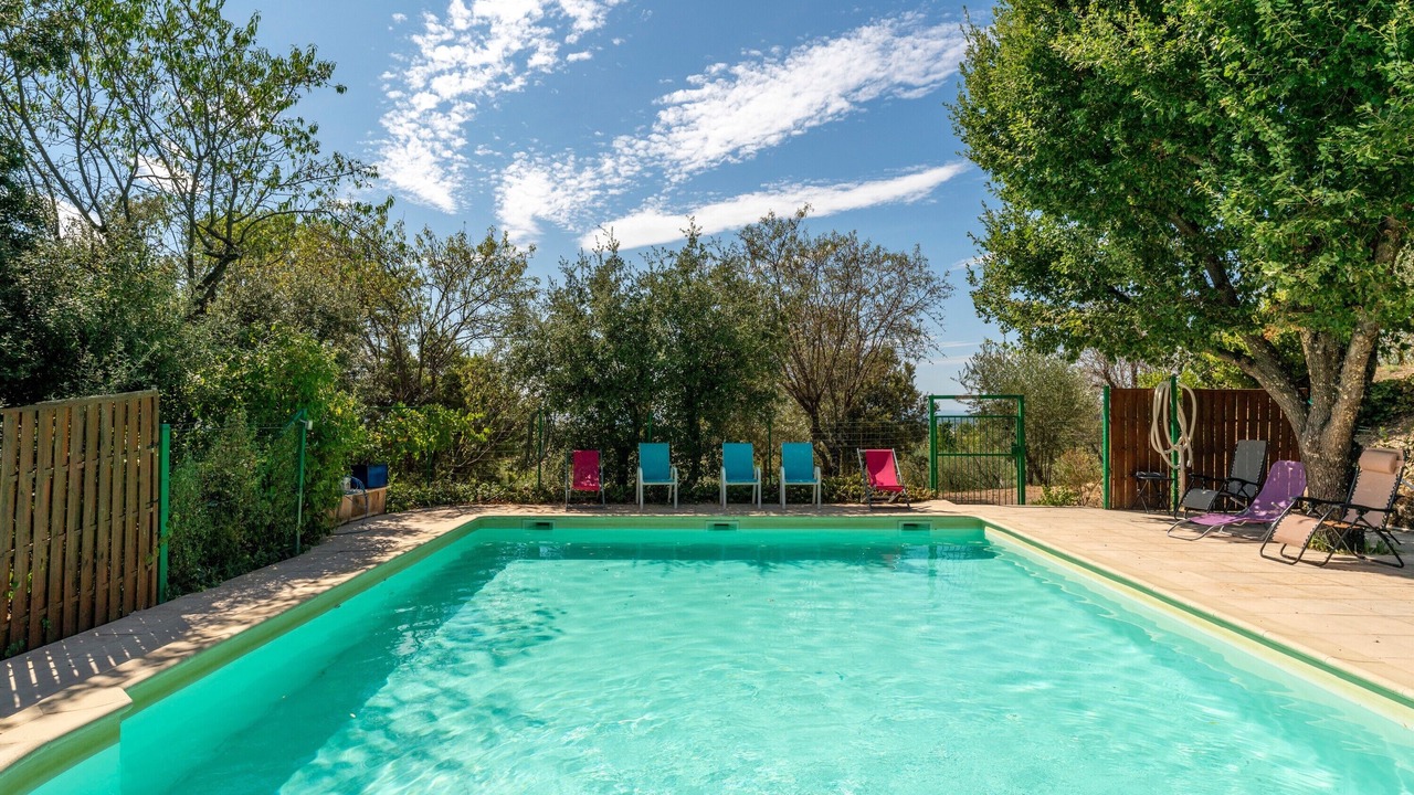 Photo of Outdoor in Saint-Pierre-de-Vassols