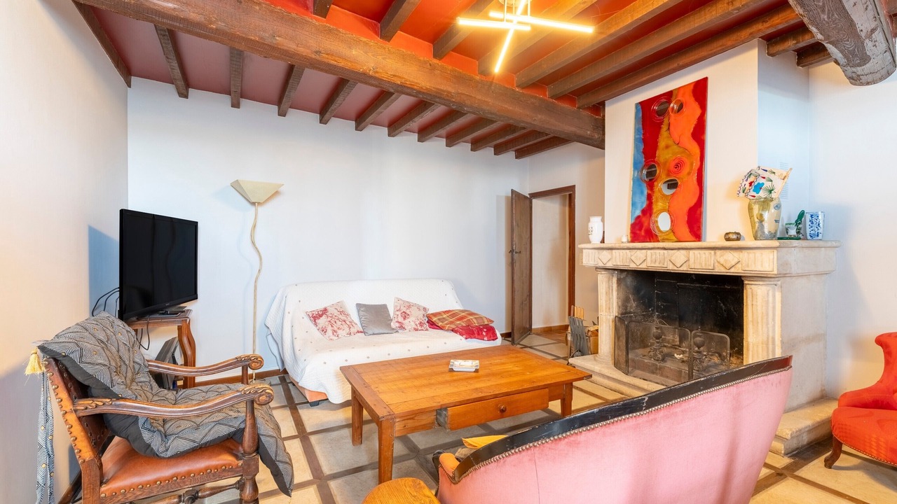 Photo of Livingroom in Saint-Pierre-de-Vassols