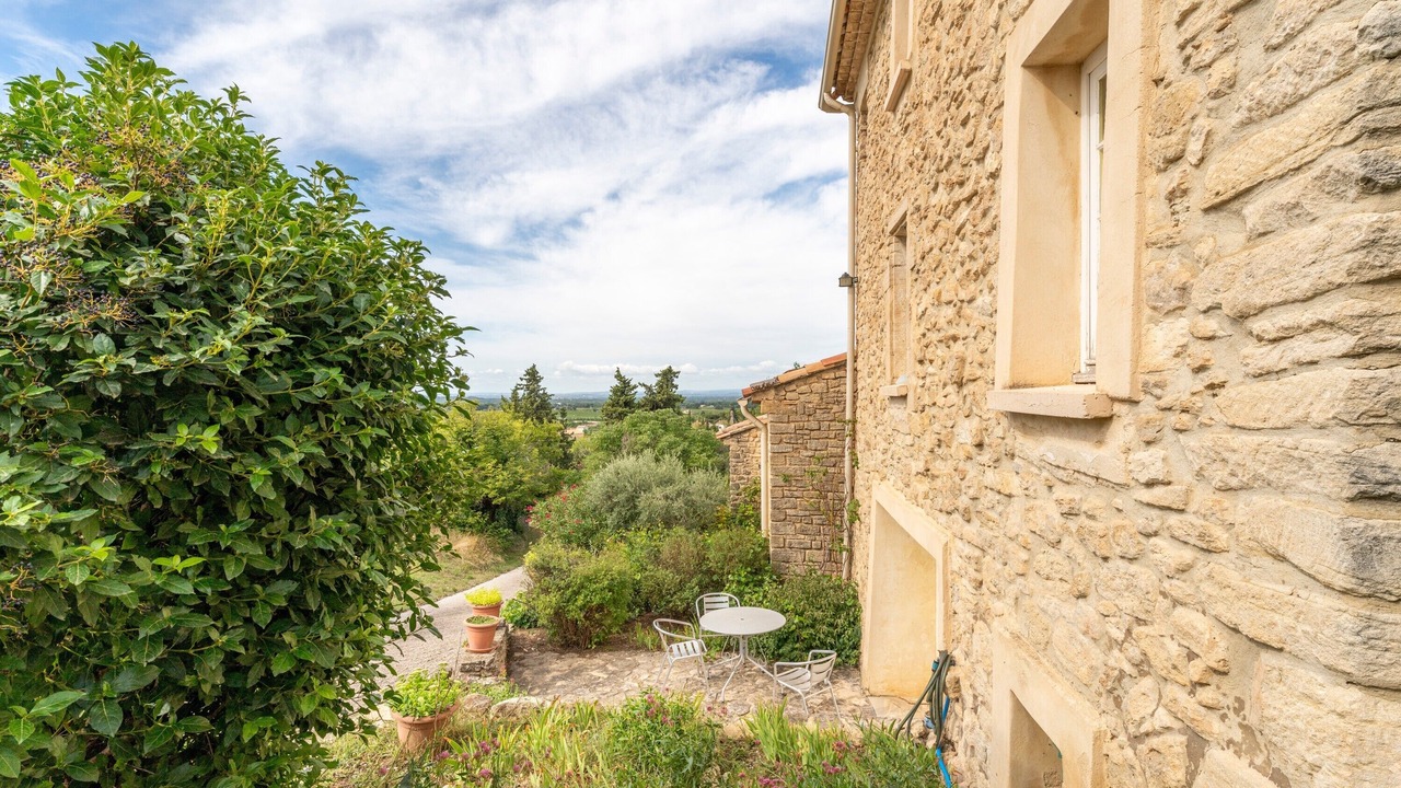 Photo of Outdoor in Saint-Pierre-de-Vassols