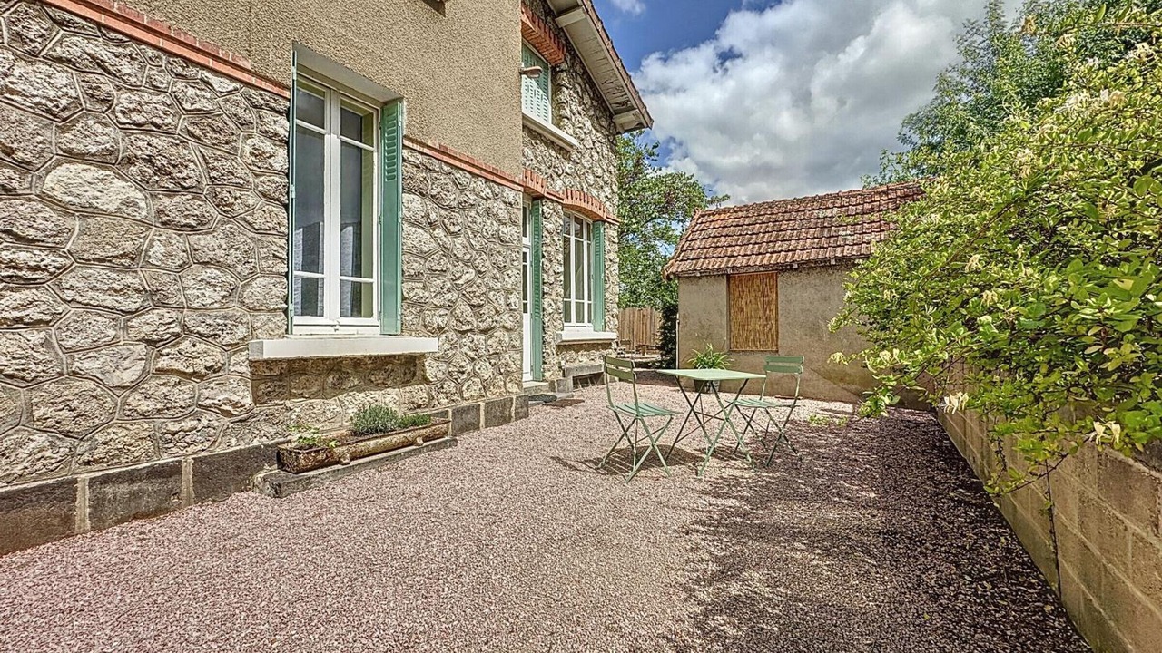 Photo of Outdoor in La Ferte-Hauterive