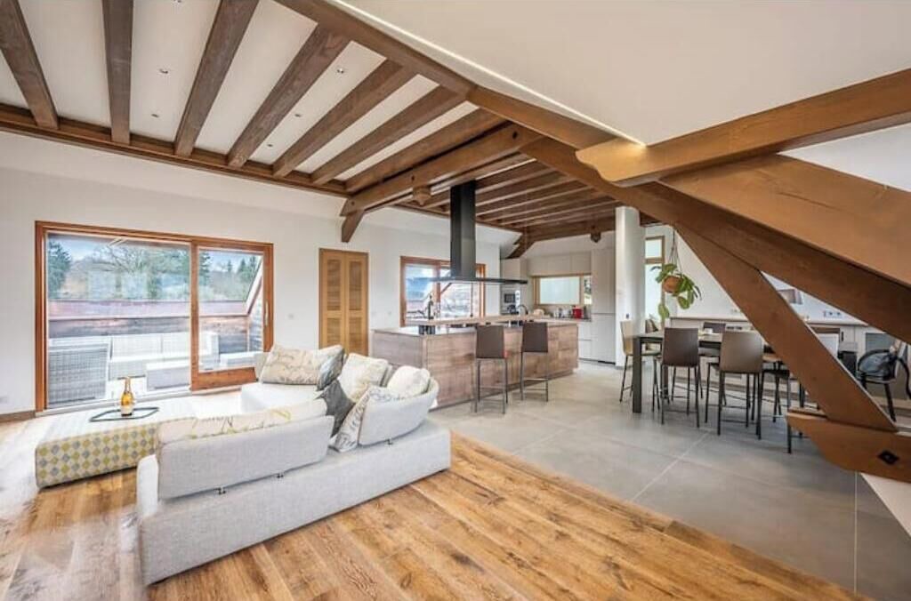 Photo of Livingroom in Arenthon