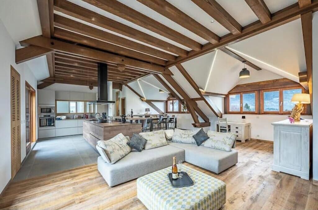 Photo of Livingroom in Arenthon