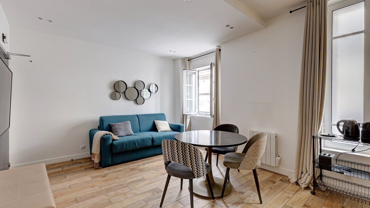 Photo of Livingroom in Quartier de la Salpetriere