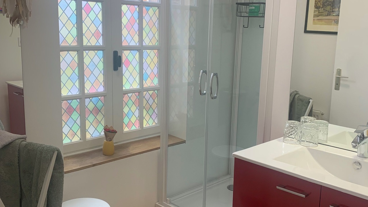 Photo of Bathroom in Louhans