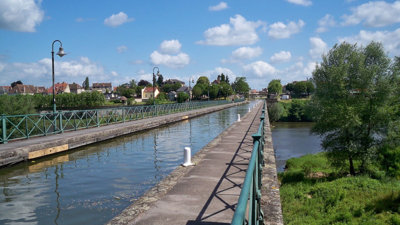 Photo of Outdoor in Digoin