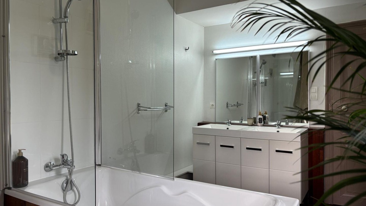 Photo of Bathroom in Jaligny-sur-Besbre
