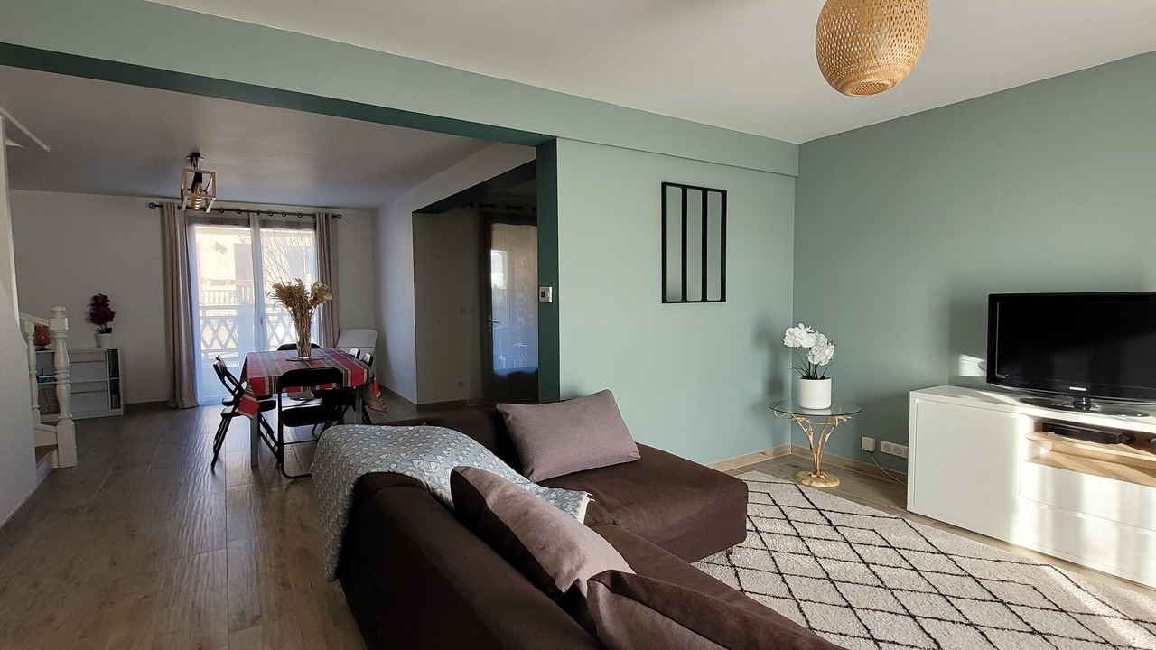 Photo of Livingroom in Palaiseau