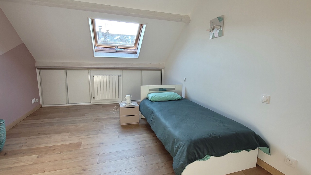 Photo of Bedroom in Palaiseau
