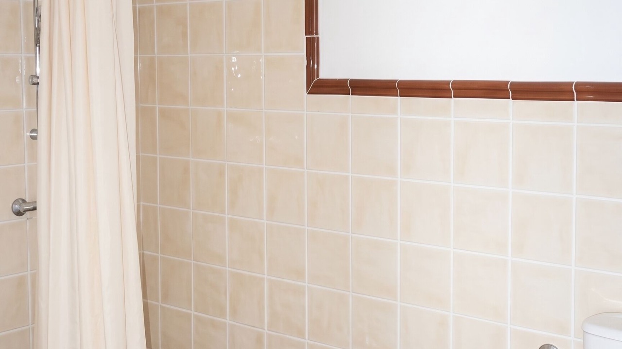 Photo of Bathroom in Rocher